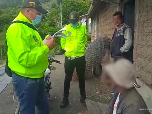 En Pasto sujeto extorsionaba a menores de edad con vender fotos pornográficas