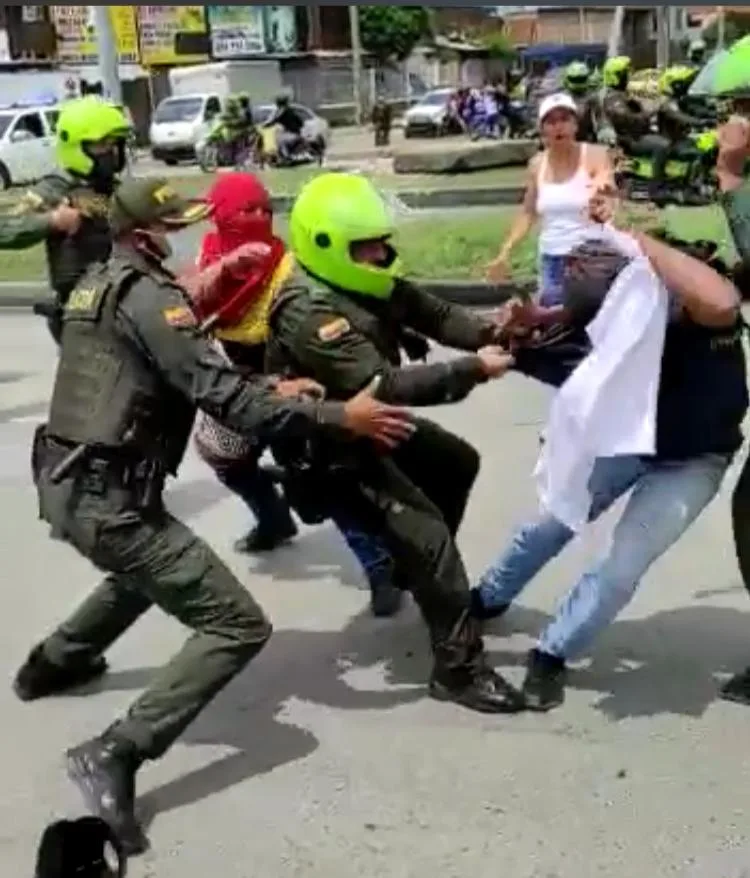 Cavasa y Andrés Sanín en Cali disturbios