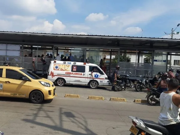 A disparos atacaron a a un hombre al interior de la Estación del MIO Nuevo Amanecer