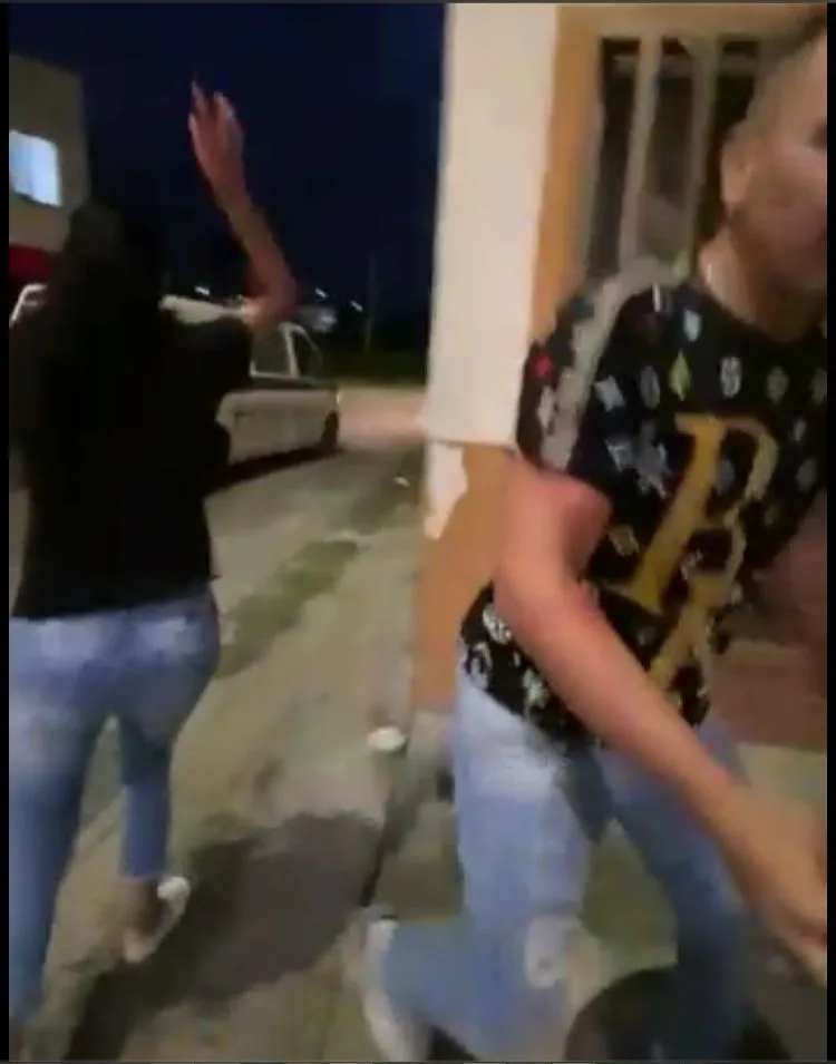 joven con cuchillo en mano La Tebaida