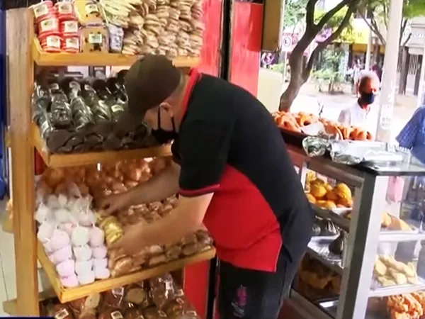 Por el incremento en precio de insumos el pan de $200 aumentará a $400