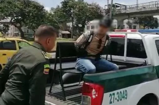 motorizado disparó al aire en Cali