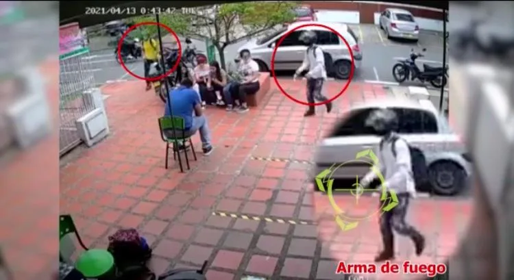 ladrones en motos KF Cali