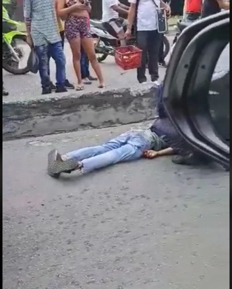 a la altura de la calle 15 con carrera 1, cerca a La Ermita. calle 5 ladrón