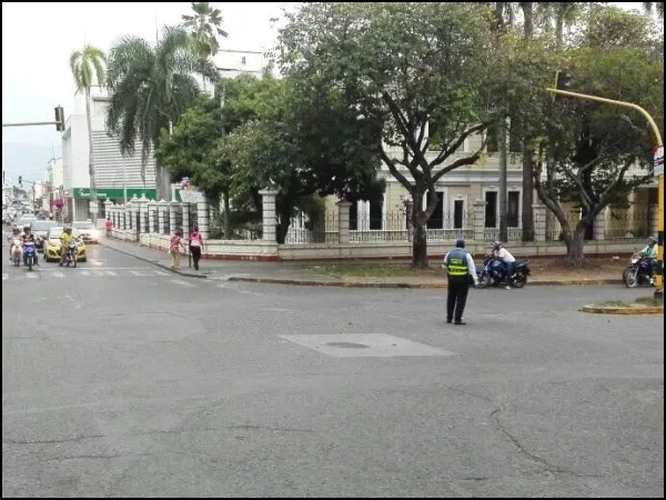 En Tuluá agentes de tránsito denuncian están siendo víctimas de intimidaciones en redes sociales