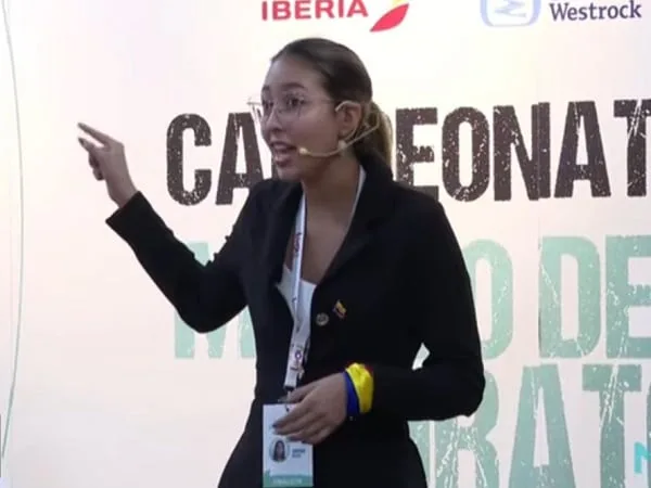Sarah Macías, joven caleña ganadora de mundial de oratoria en España.