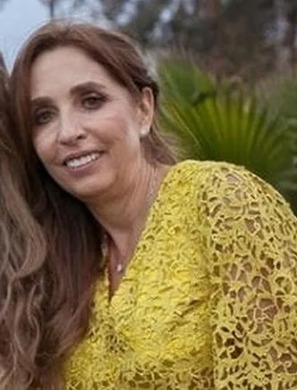 María