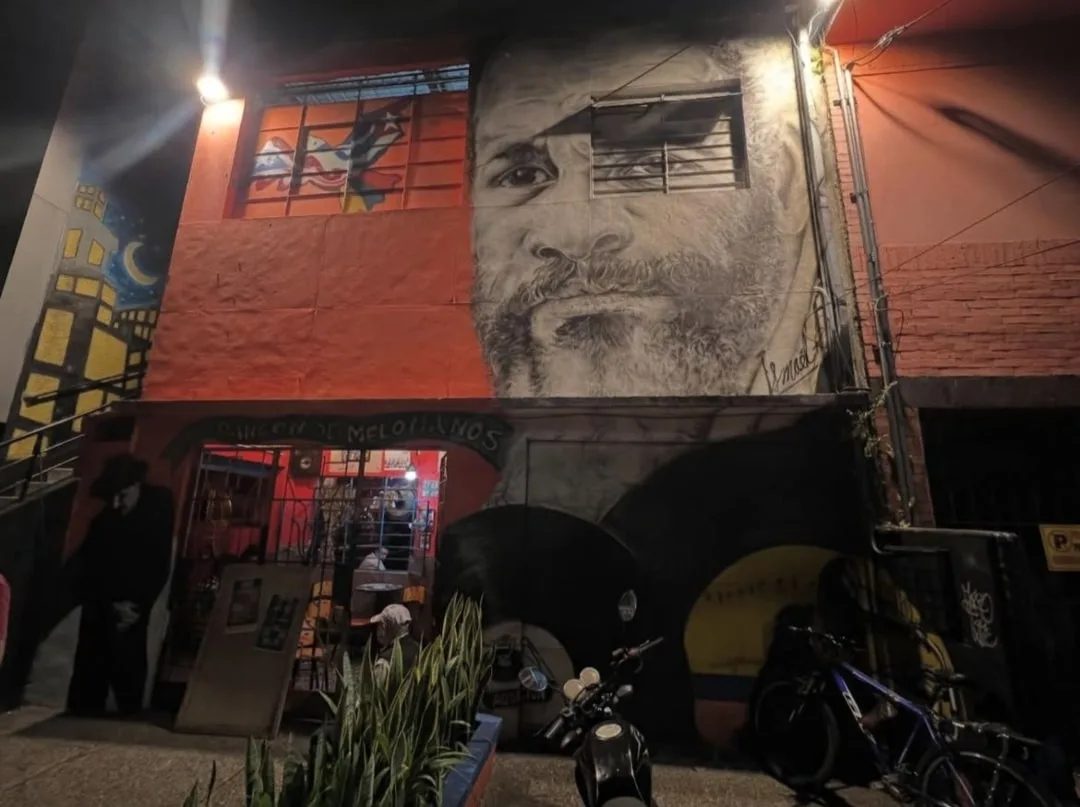 CASA LATINA GARY DOMÍNGUEZ