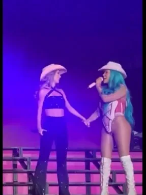 Karol G Anahí Sálvame RBD