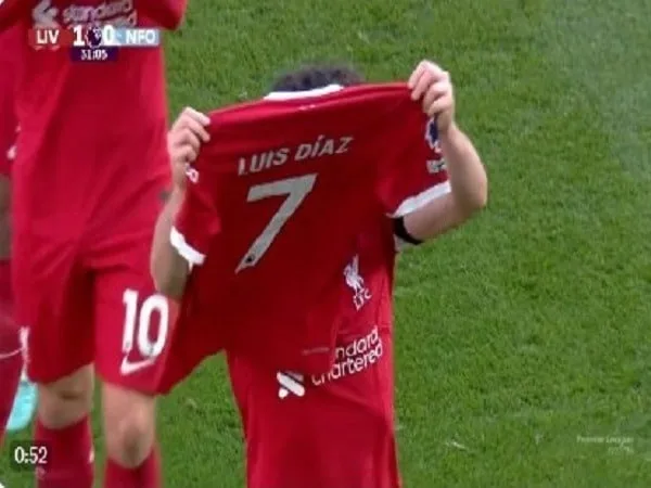 Luis Díaz no está jugando, pero el Liverpool lo apoya: su padre sigue secuestrado en Colombia