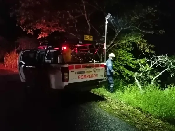 La Betulia mujer cayó por una pendiente