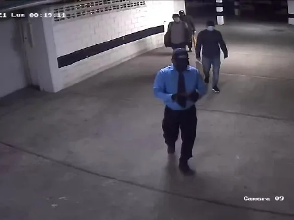 vigilante Country Plaza