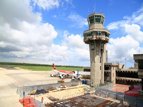 Avión aterrizó de emergencia en Barranquilla.