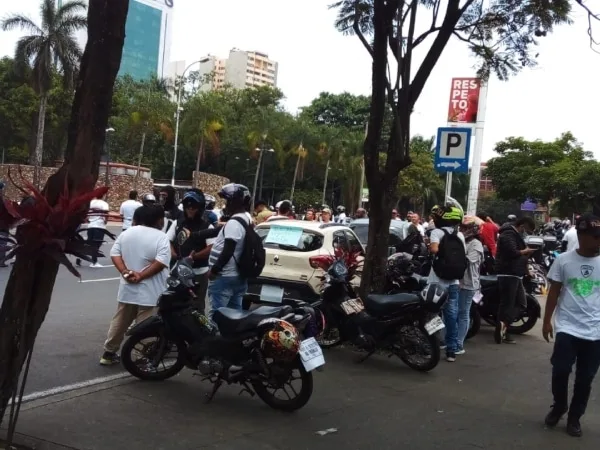De no haber diálogos "habrá protestas en el Mundial y la COP19": Conductores de plataformas y motociclistas