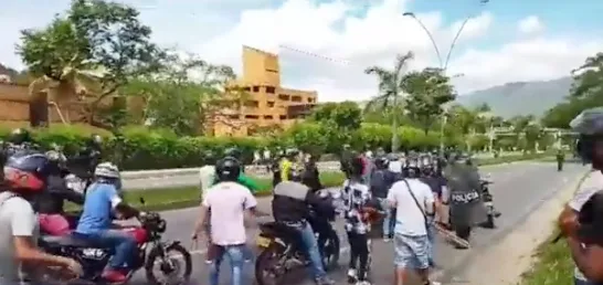 "La patrulla deporta venezolanos": la polémica medida del alcalde de Bucaramanga.