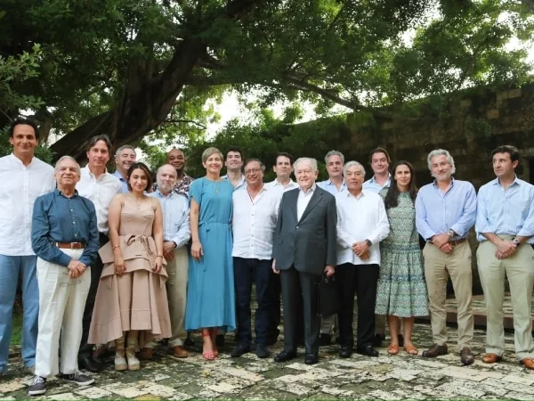 ¿Haciendo las paces?, Presidente Petro y grandes empresarios de Colombia reunidos