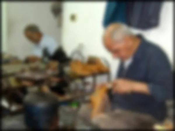 En Palmira buscan al 'zapatero', dicen que lo contratan, pagan pero "se lleva el calzado y no regresa"