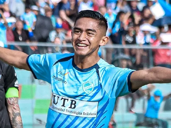 Futbolista boliviano que suplantó identidad de su hermano.