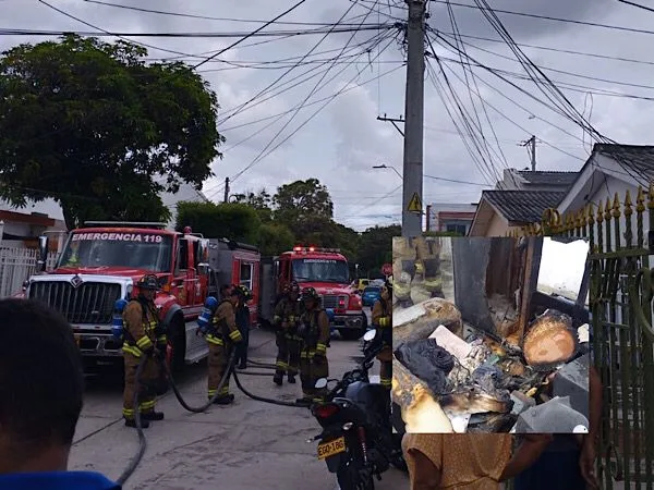 Un día de felicidad convertido en dolor: a pareja se le incendió la casa mientras la mujer daba a luz, en Barranquilla