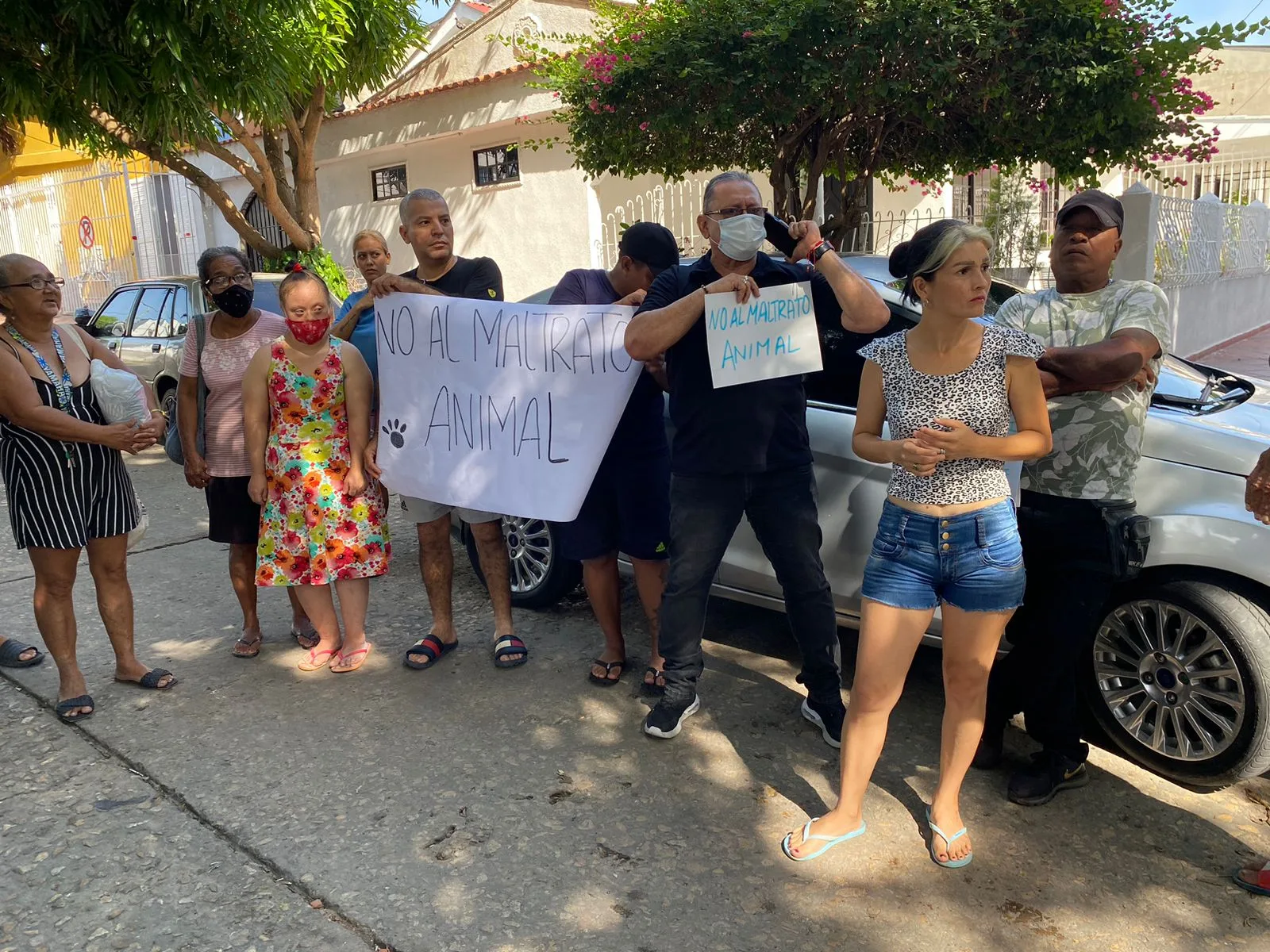 La "comunidad se ha puesto la diez" para salvar a Blaky, el perro que recibió dos apuñaladas en Barranquilla
