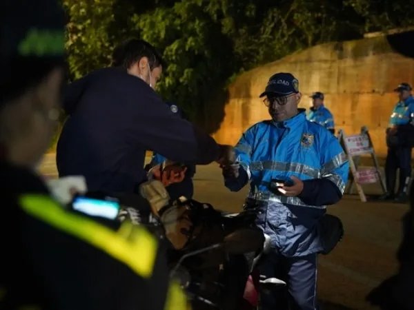 ¿Existen cuotas de comparendos para agentes de tránsito en Cali? Autoridades responden