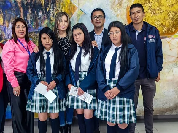 Estudiantes de Catambuco son finalistas de los premios Colombia Participa 2022