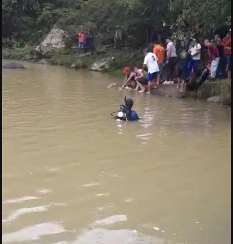 Diego ahogado en Cauca