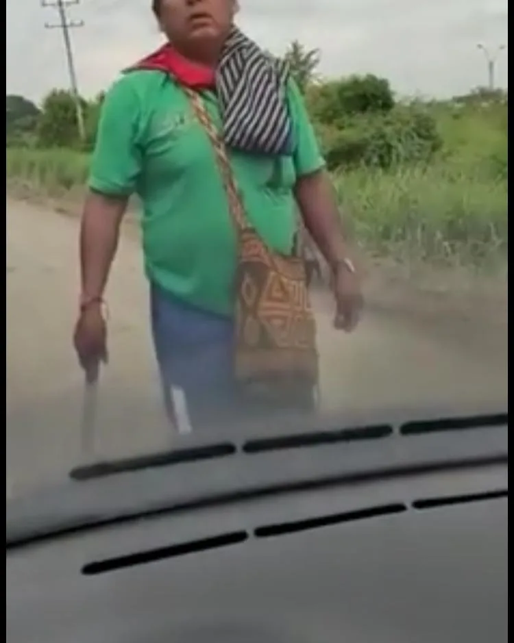 Jamundí minga indígena rompió un vidrio del carro