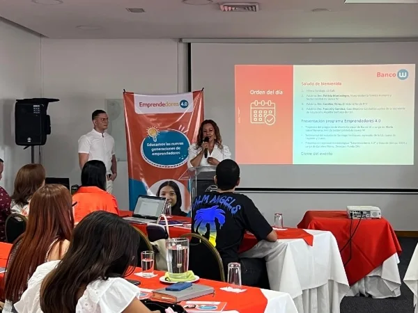 'Emprendedores 4.0 del Banco W' llega a colegios públicos de Cali para fomentar la cultura emprendedora