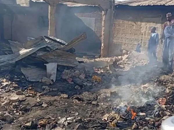 Escuela que se incendió en Nigeria.
