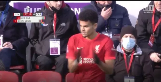 Luis Díaz, llegando y jugando, entre aplausos el colombiano debutó con Liverpool