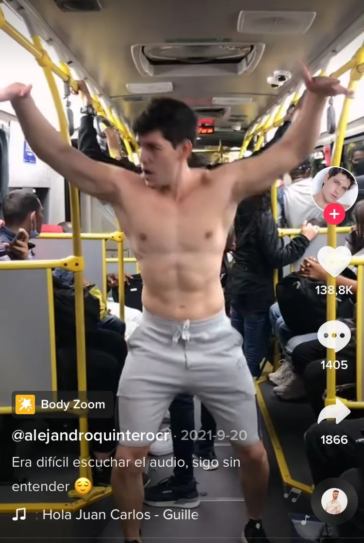 Alejandro viral bailes TikTook Transmilenio
