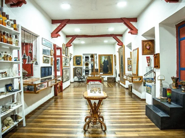 Pasto tiene una amplia variedad de museos que tienen enmascarada la cultura, religión, historia y turismo del sur de Colombia.