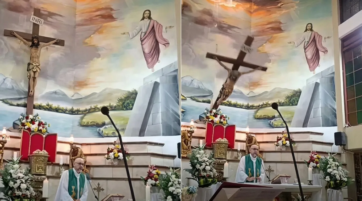Cruz cae sobre el sacerdote Patricio Sánchez Molinari durante una misa en Guayaquil, Ecuador